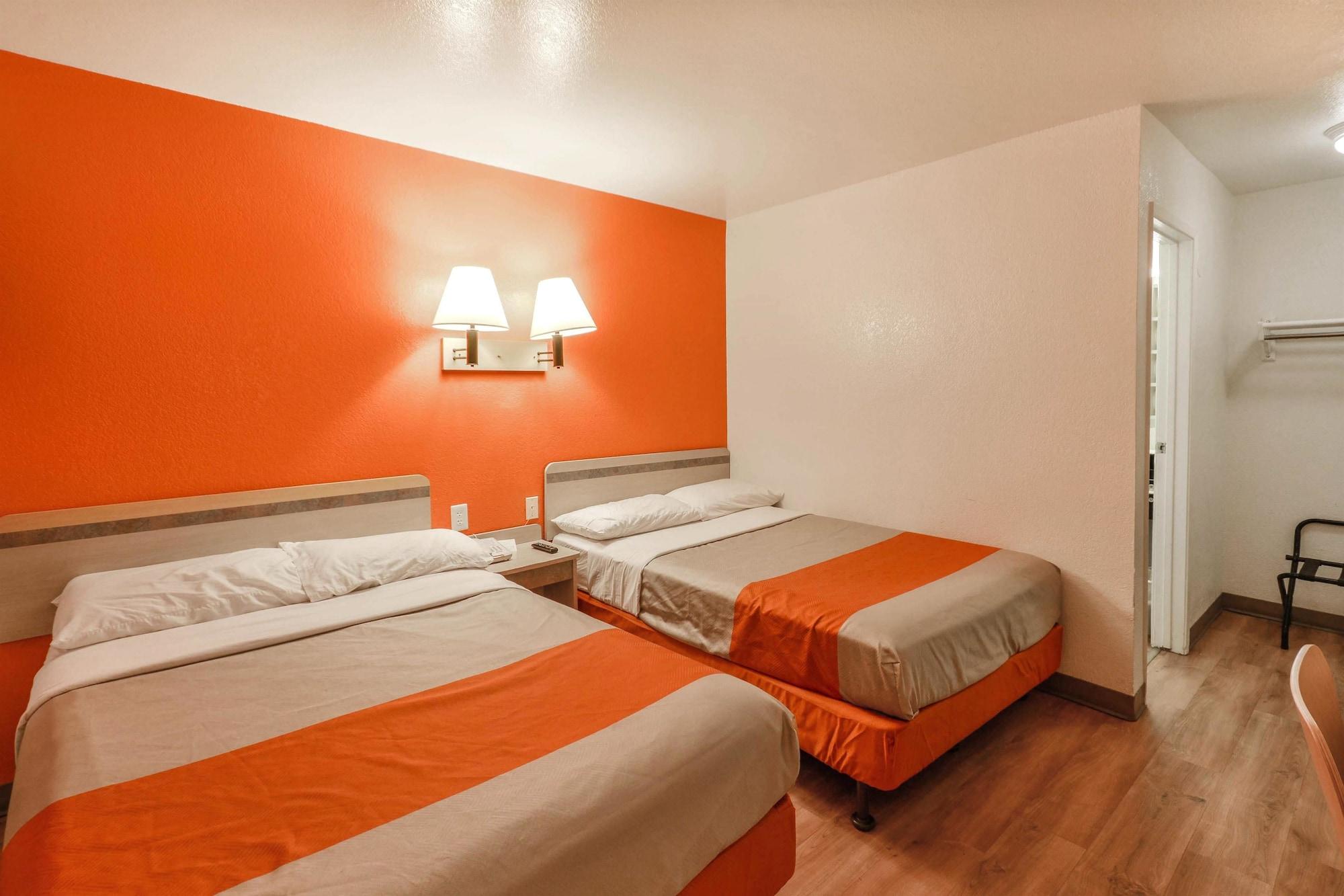 Motel 6-Huntsville, Tx Екстериор снимка
