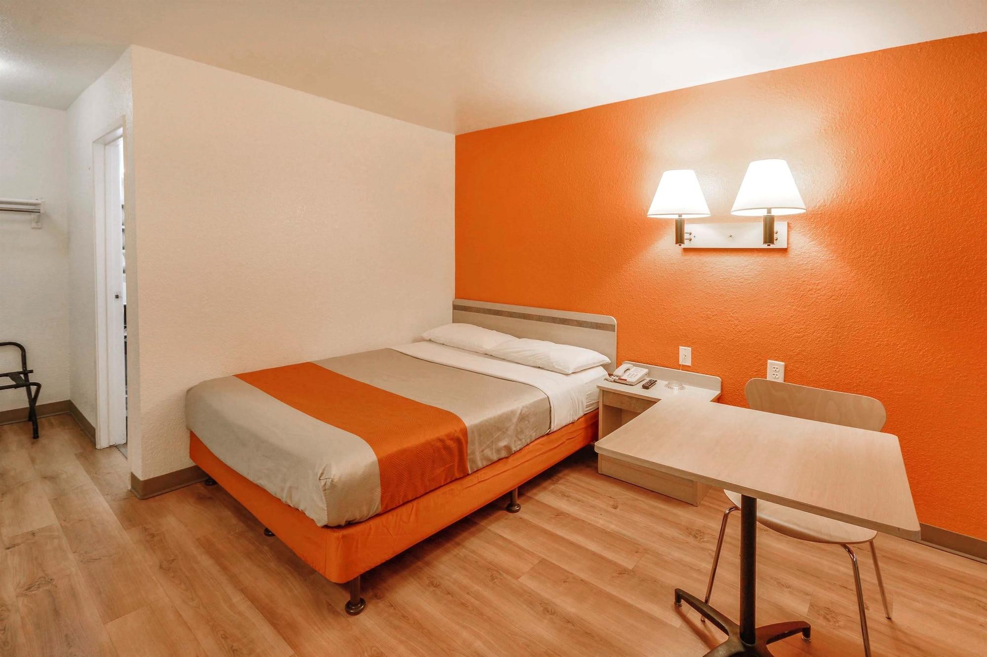 Motel 6-Huntsville, Tx Екстериор снимка
