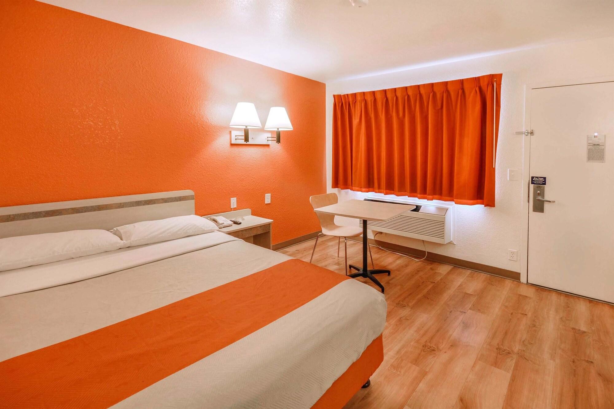 Motel 6-Huntsville, Tx Екстериор снимка