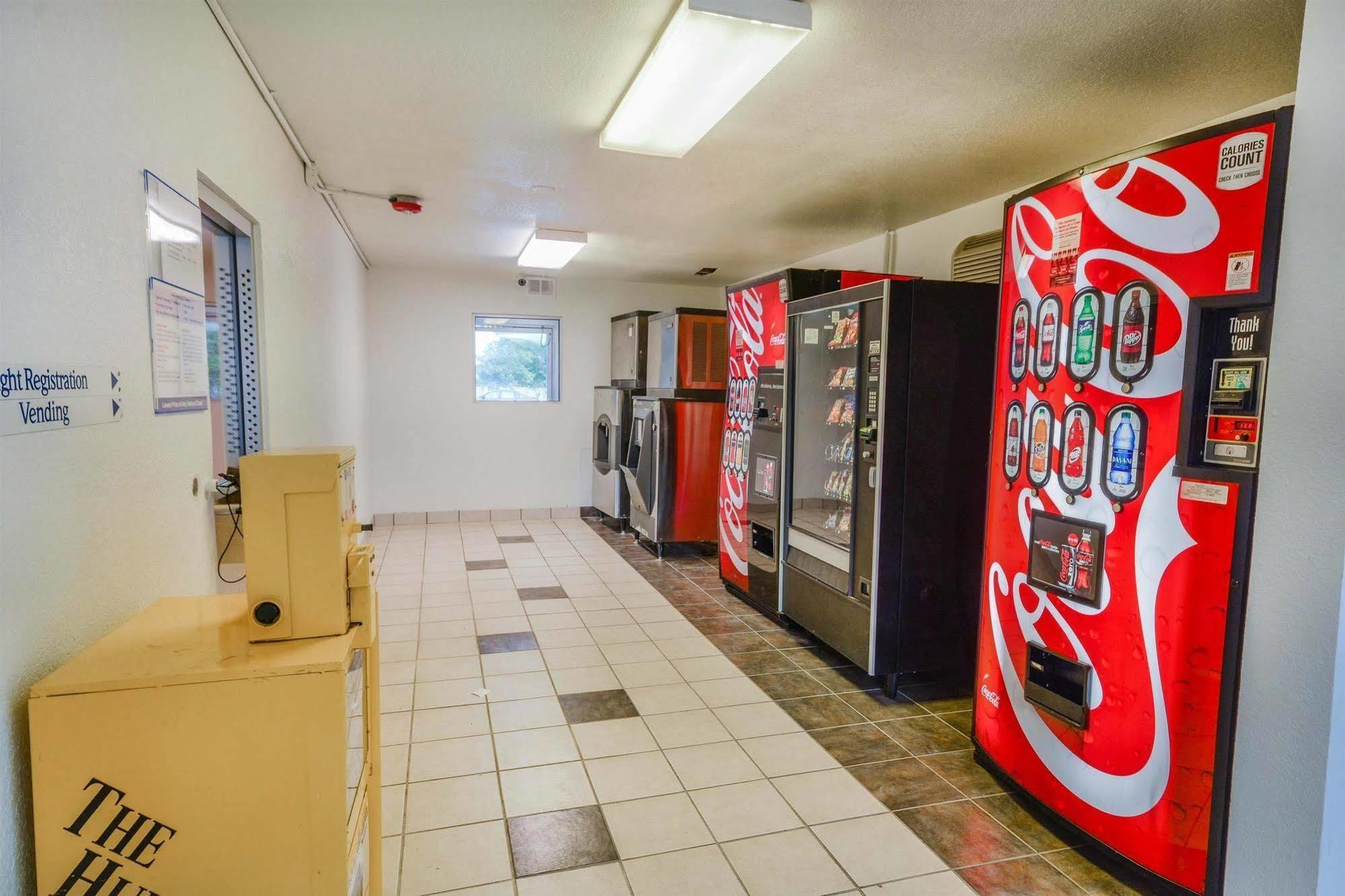 Motel 6-Huntsville, Tx Екстериор снимка
